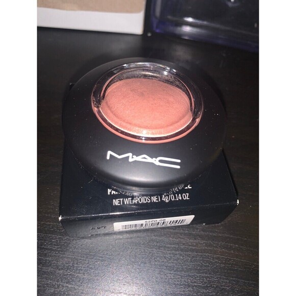 MAC Cosmetics sweet enough mineralized blush NIB - Picture 1 of 3